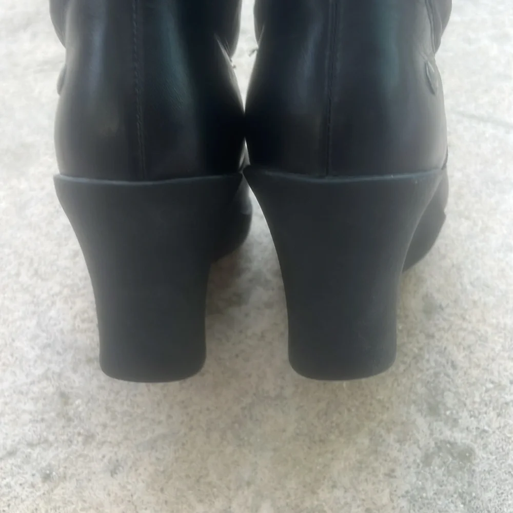 UGG cassidy nylon